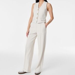 SPANX Cream Women's Trousers TAG IS WITH IT BUT NOT ATTACHED. NEVER WORN.